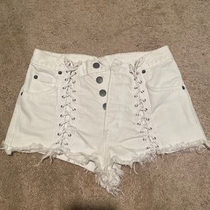 Carmar Laced white denim shorts
